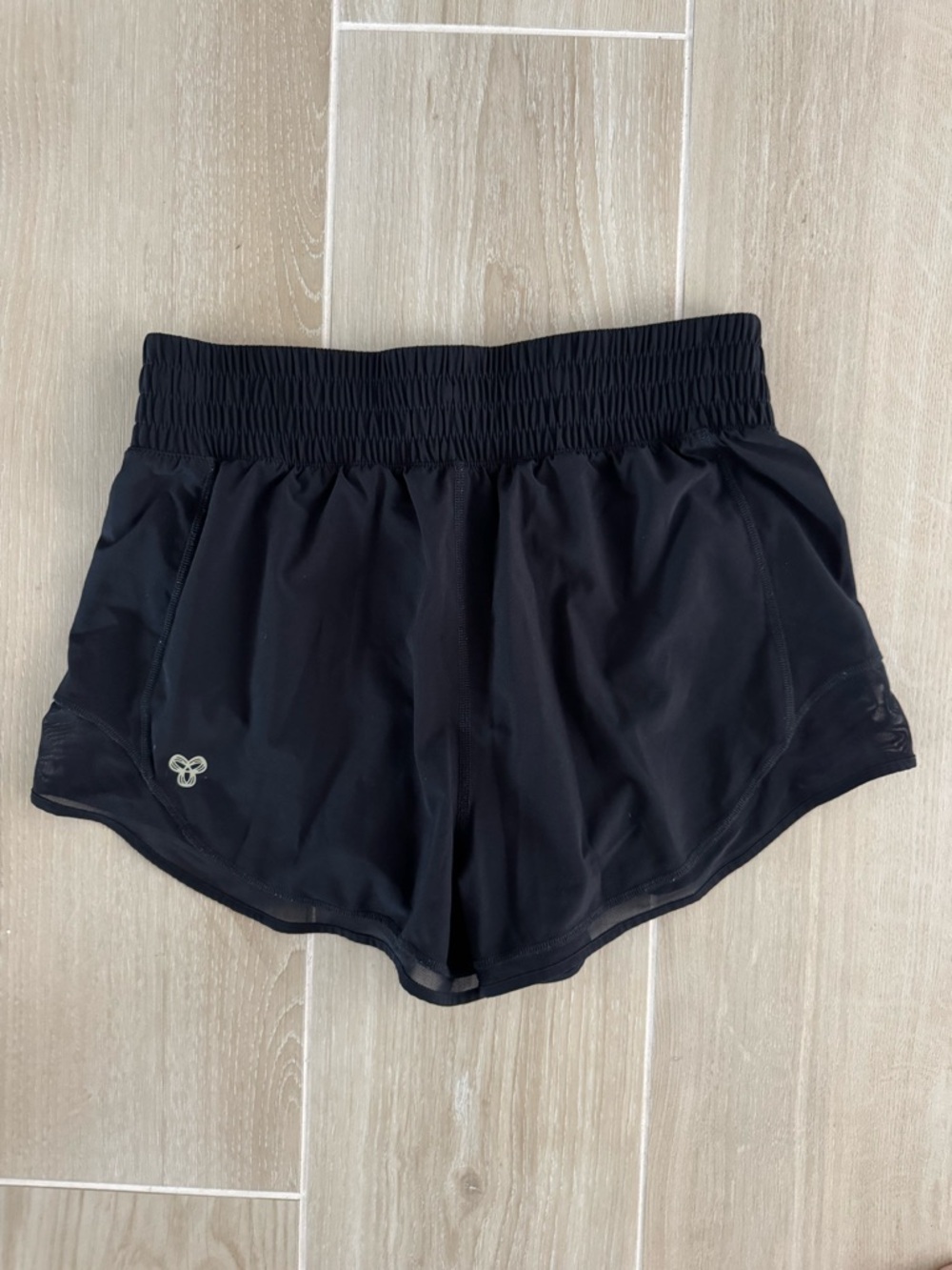 Aritzia Black Women's Athletic Shorts - Elastic Waistband